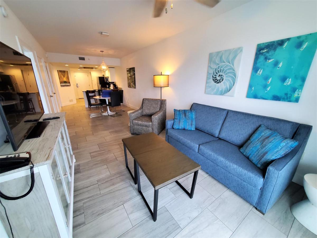 Provident Oceana Beachfront Suites 圣徒皮特海滩 外观 照片