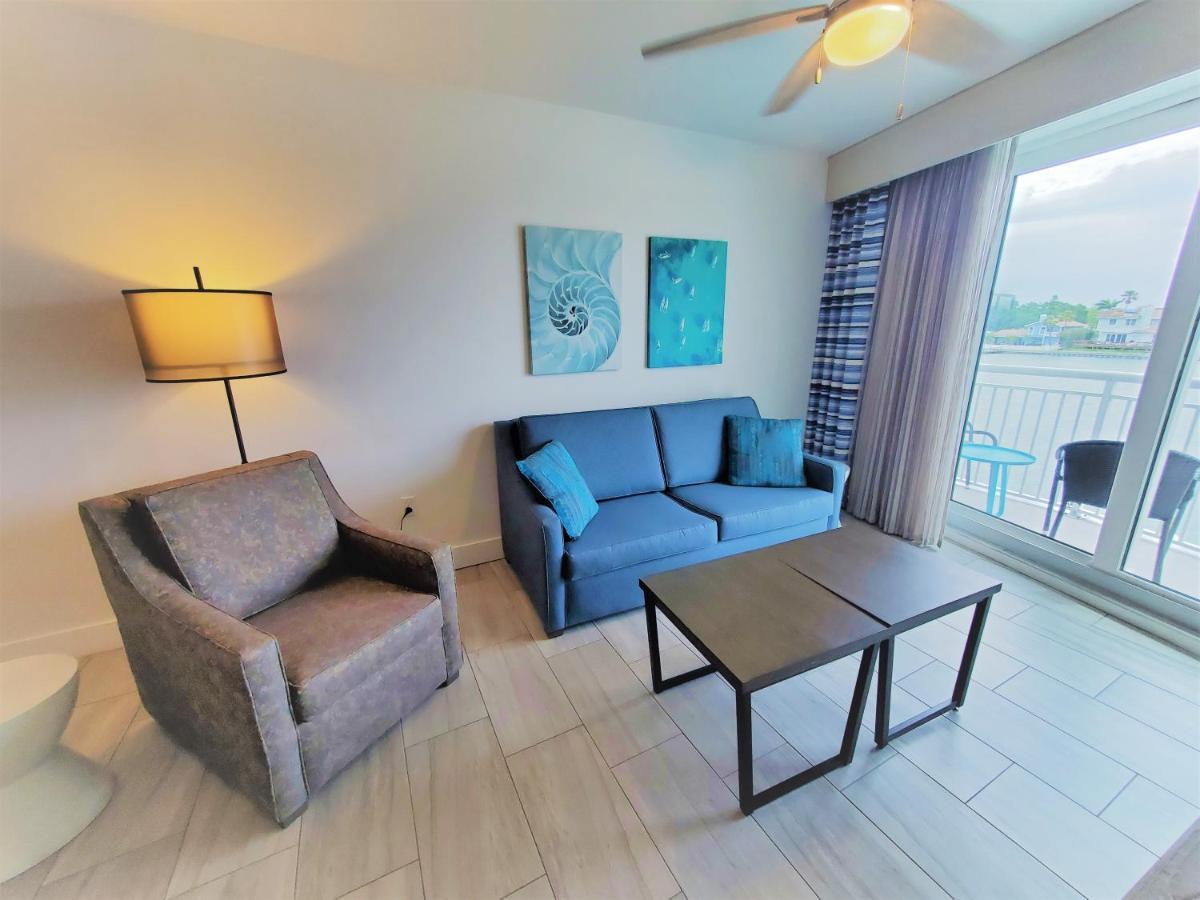 Provident Oceana Beachfront Suites 圣徒皮特海滩 外观 照片