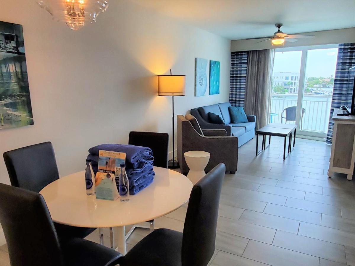 Provident Oceana Beachfront Suites 圣徒皮特海滩 外观 照片