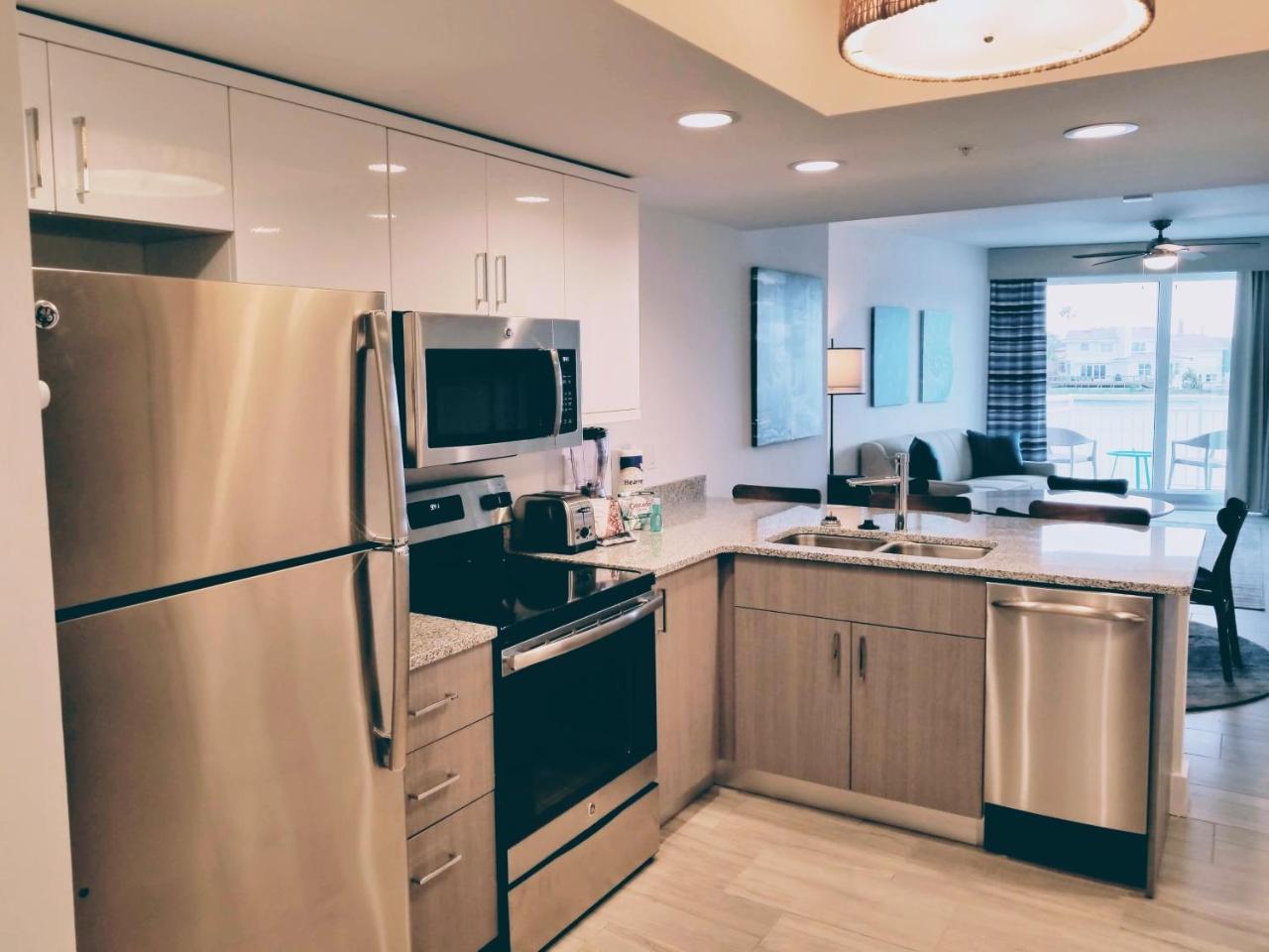 Provident Oceana Beachfront Suites 圣徒皮特海滩 外观 照片