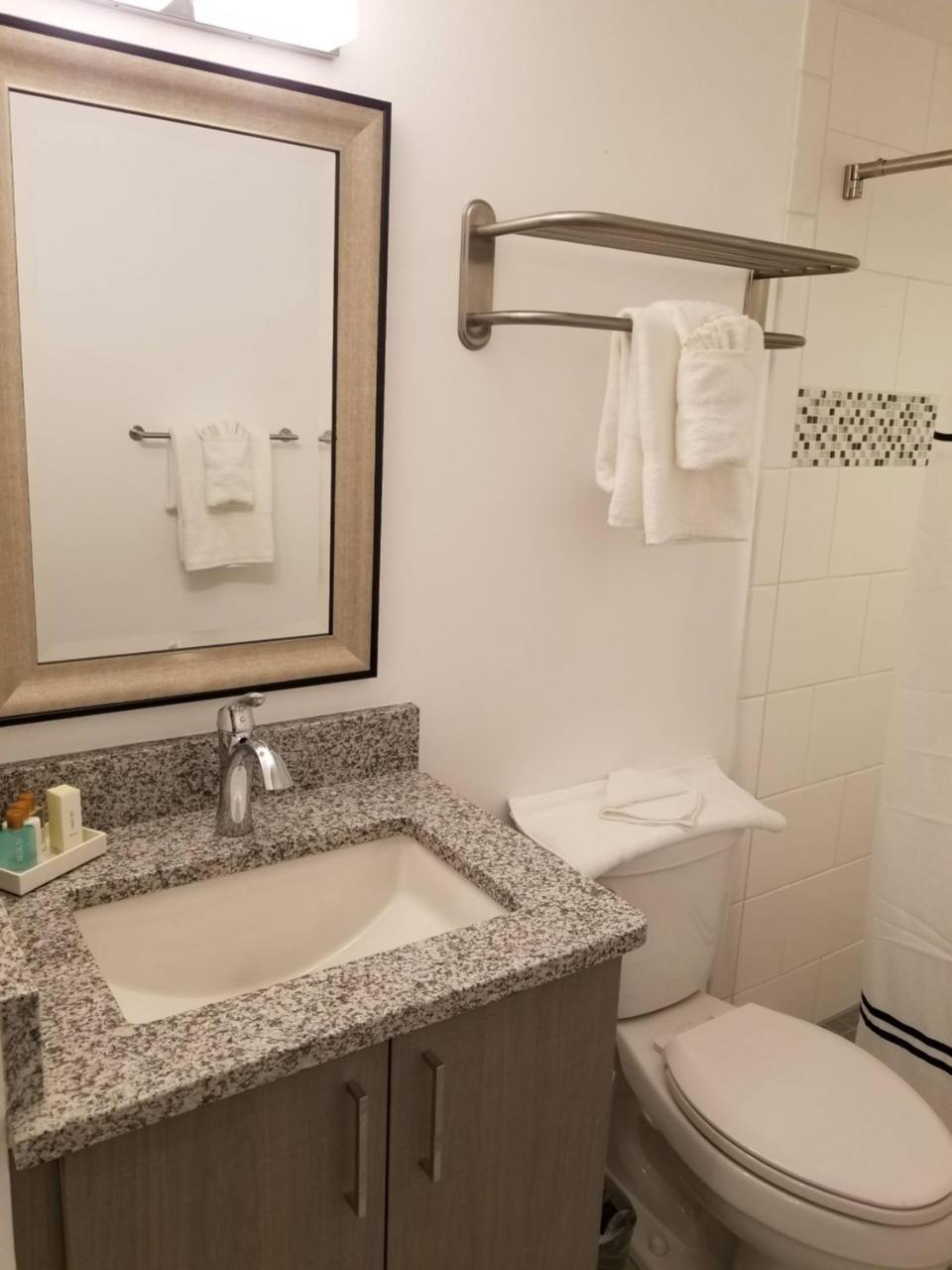 Provident Oceana Beachfront Suites 圣徒皮特海滩 外观 照片