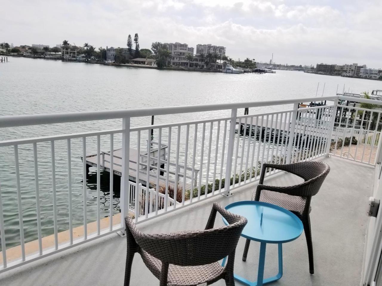 Provident Oceana Beachfront Suites 圣徒皮特海滩 外观 照片